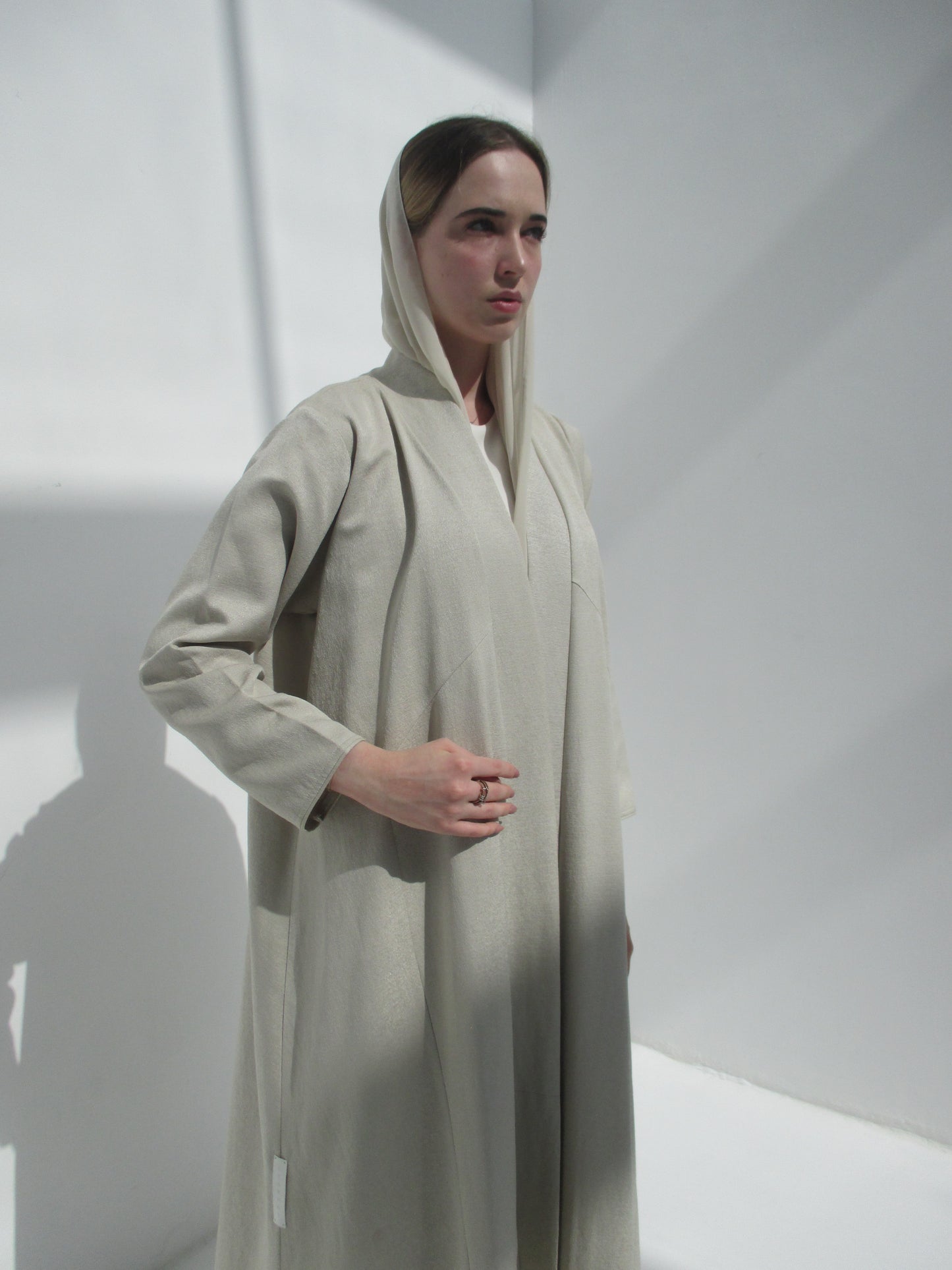 EQ07 - The Shimmer Abaya