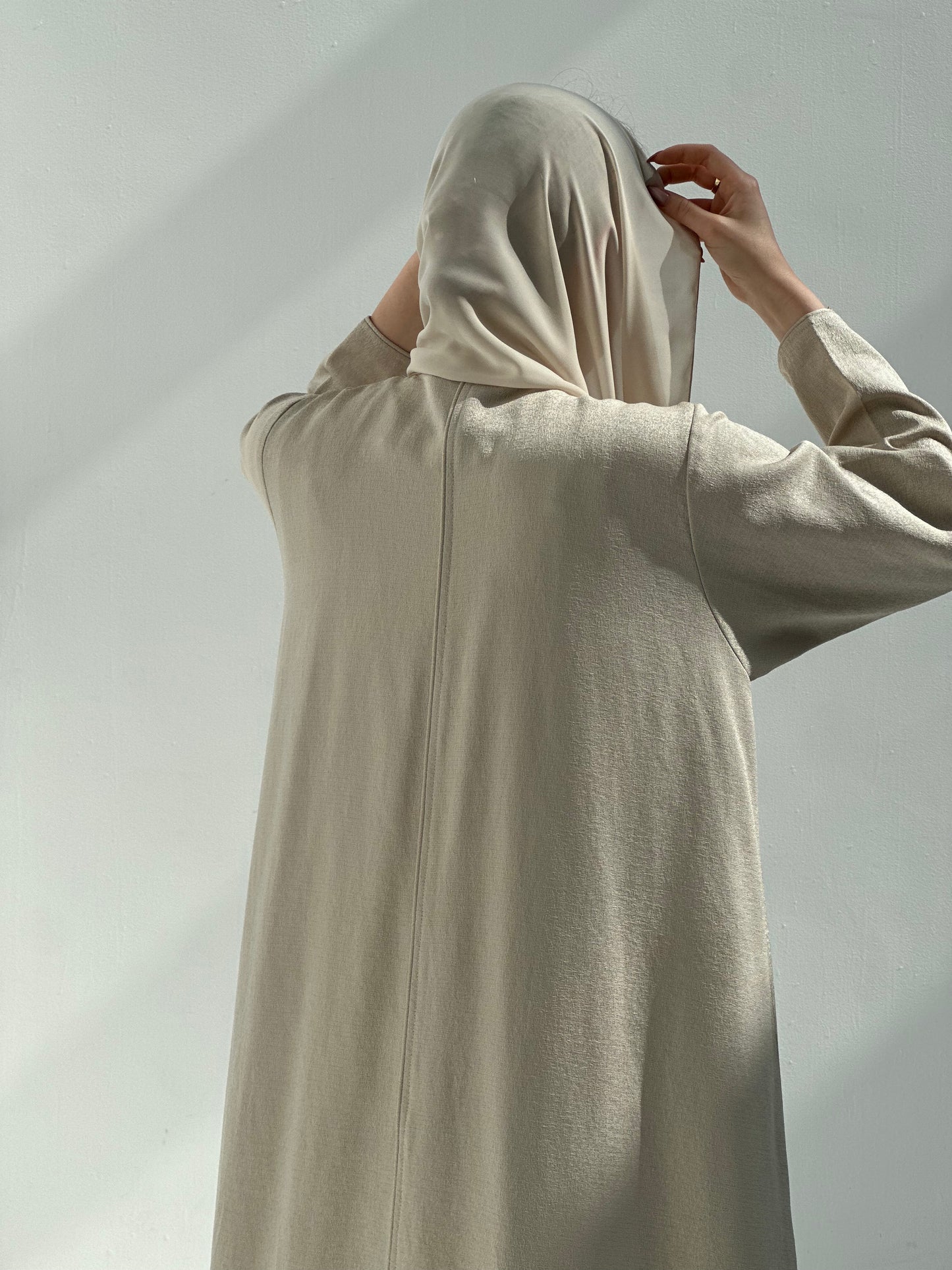 EQ07 - The Shimmer Abaya