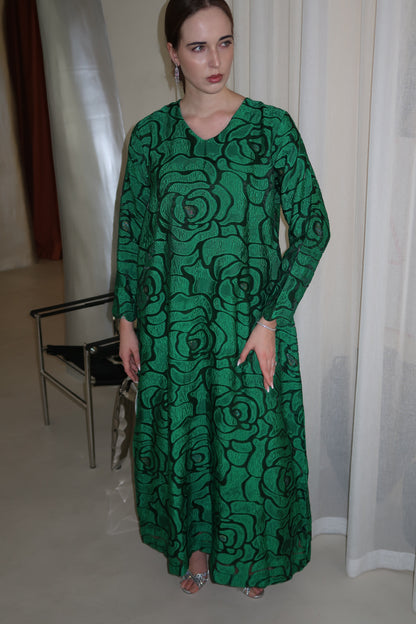 EE11 - The Rose Petals Dress