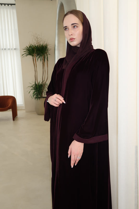 EE07- The Velvet Muse Abaya